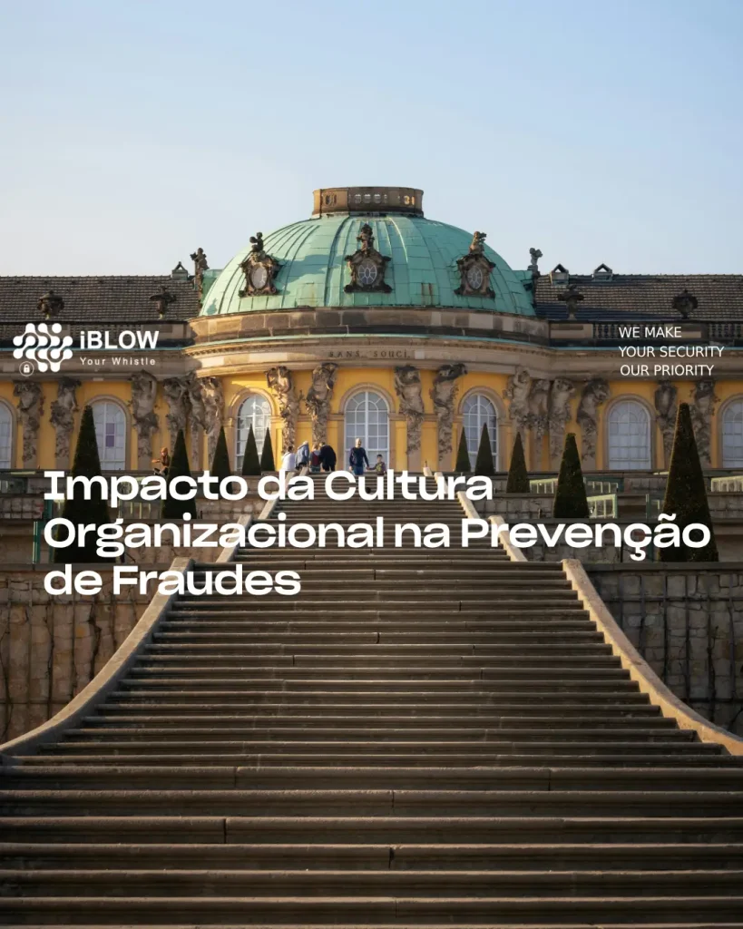 Fachada de um edifício histórico com cúpula verde e escadaria imponente, representando solidez e transparência. Sobre o artigo com o título 'Impacto da Cultura Organizacional na Prevenção de Fraudes' pela iBlow.eu, destacando a importância da ética empresarial.